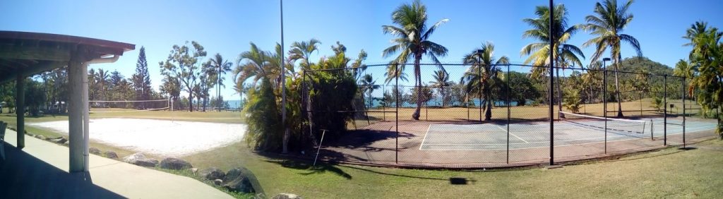 Halliday Bay Golf Club Queensland camping RV caravan tennis and volleyball