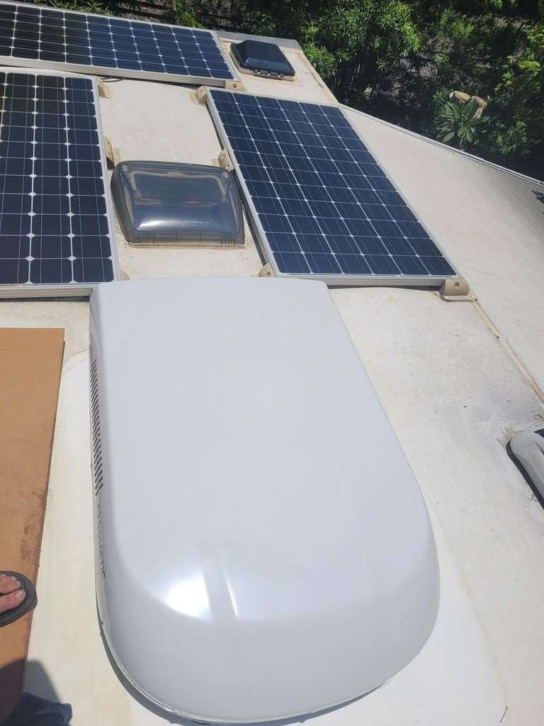 Caravan Aircon caravan makevoer, Installing New IBIS 4 Air Conditioner solar panels on caravan roof 