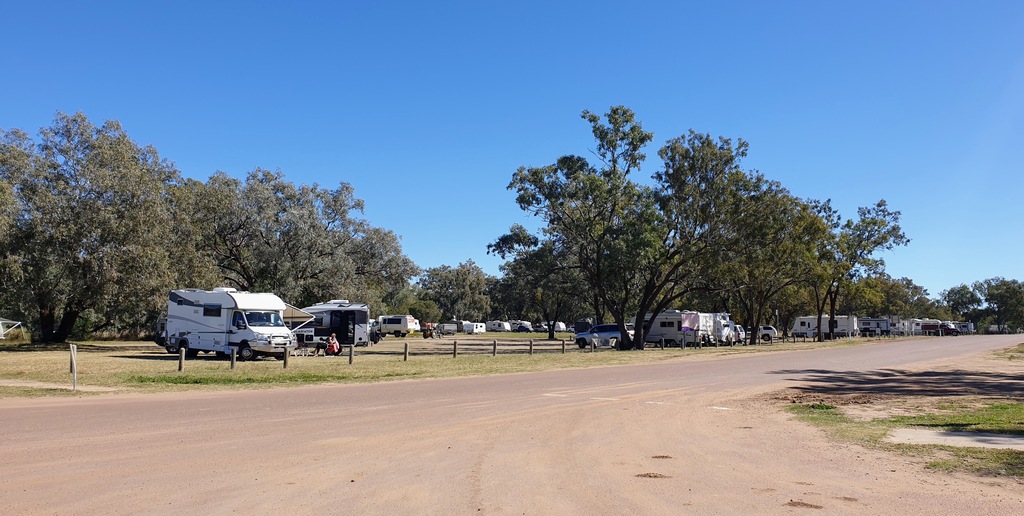 Barcoo river camp blackall Queensland caravan camping