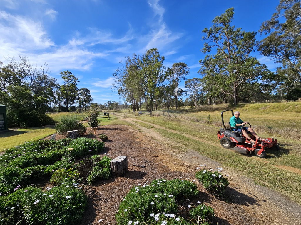 ride on lawn mower 3 month farm site Aussie House Sitters