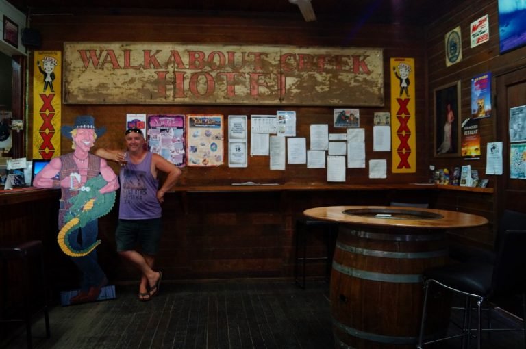 Walkabout creek hotel crocodile dundee cardboard cut out