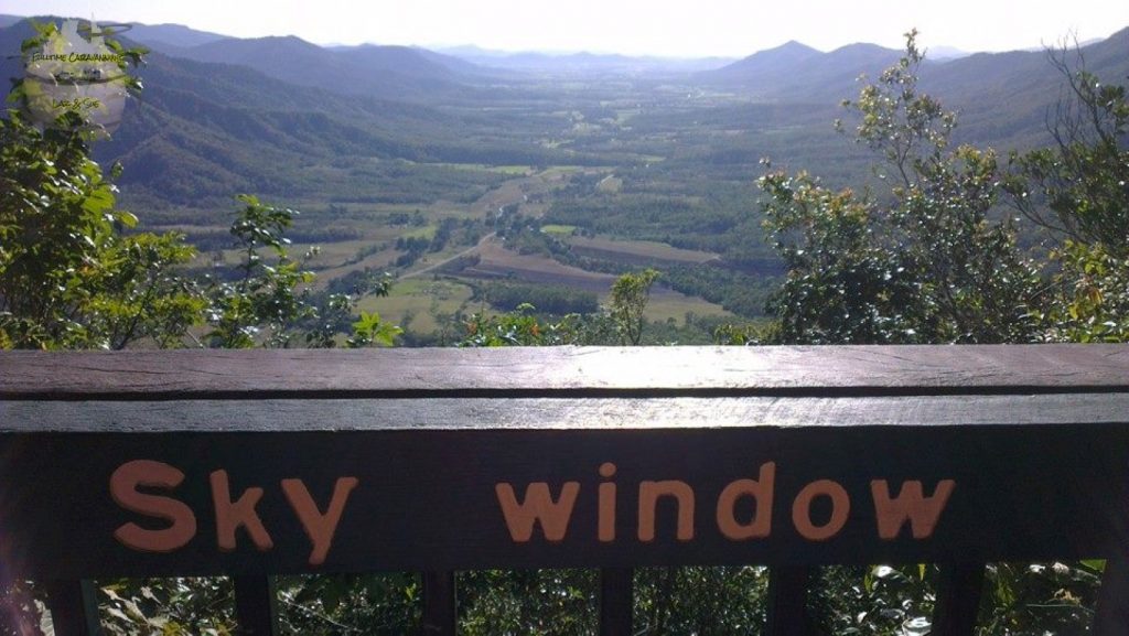 whitsundays eungella sky window