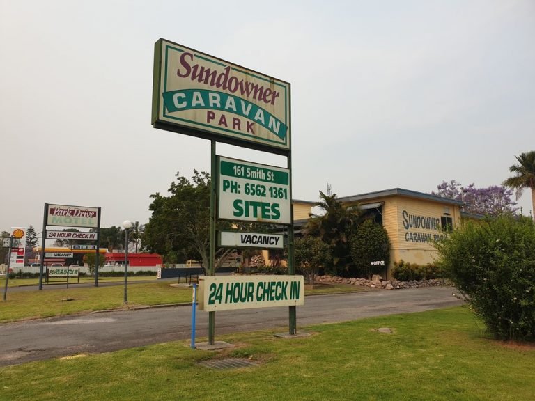 Sundowner caravan park Kempsey NSW sign