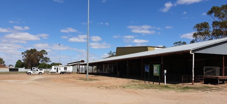 Boort Showground Victoria camping